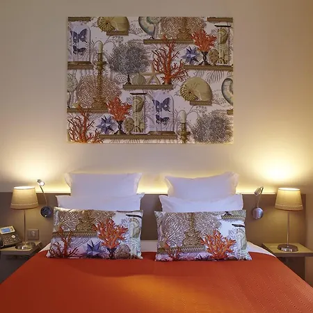 Les Herbes Folles 4*