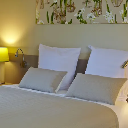 Hotel Les Herbes Folles Mauregard