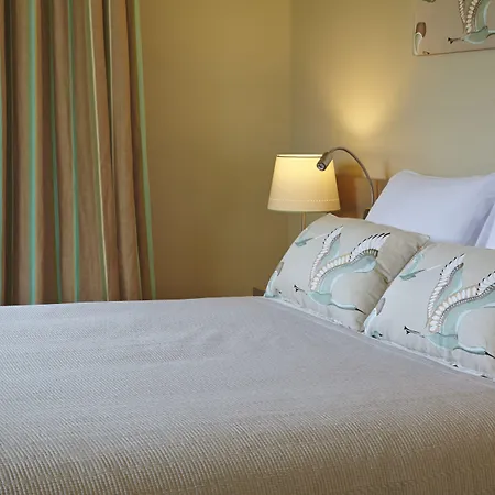 Hotel Les Herbes Folles Mauregard