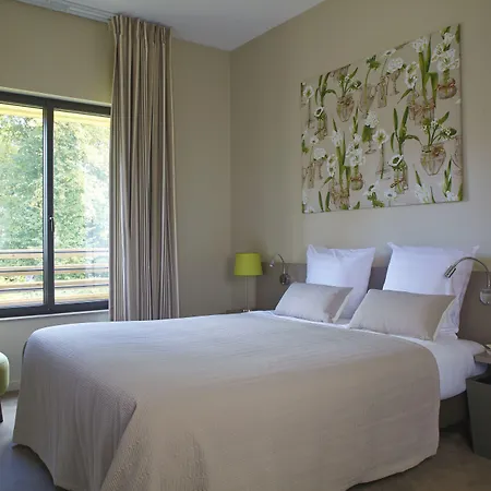 Les Herbes Folles Hotel Mauregard