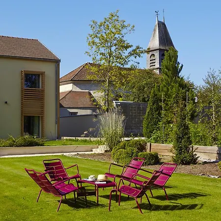 Les Herbes Folles Hotel 4*